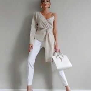 Zara | Asymetrical Top